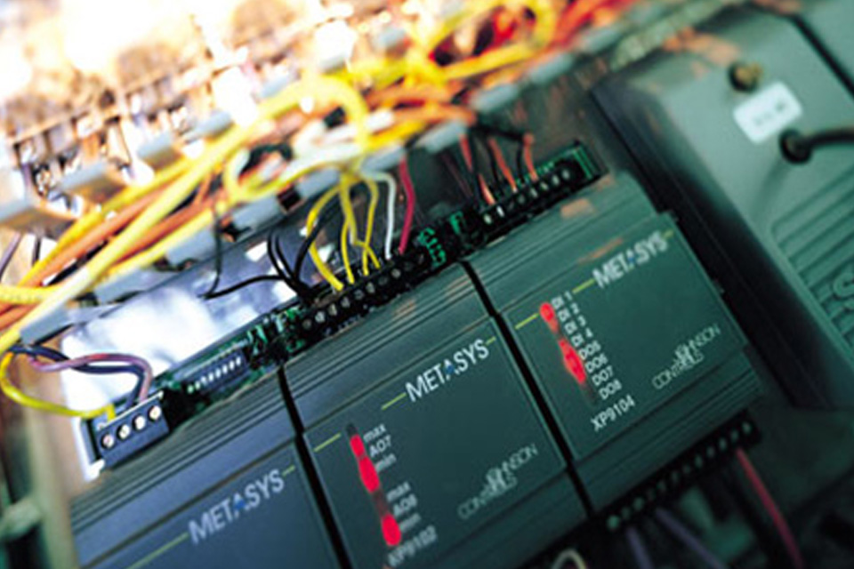 Close-up of the Metasys Building Automation System device