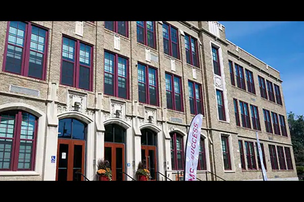 Entrance of School District Of Lancaster