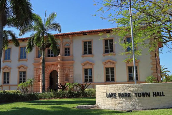 Exterior of the Lake Park Town Hall building at Lake Park, Florida